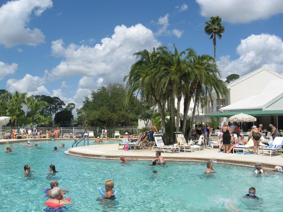 Fort Myers Beach Two-bedroom Park Model 4