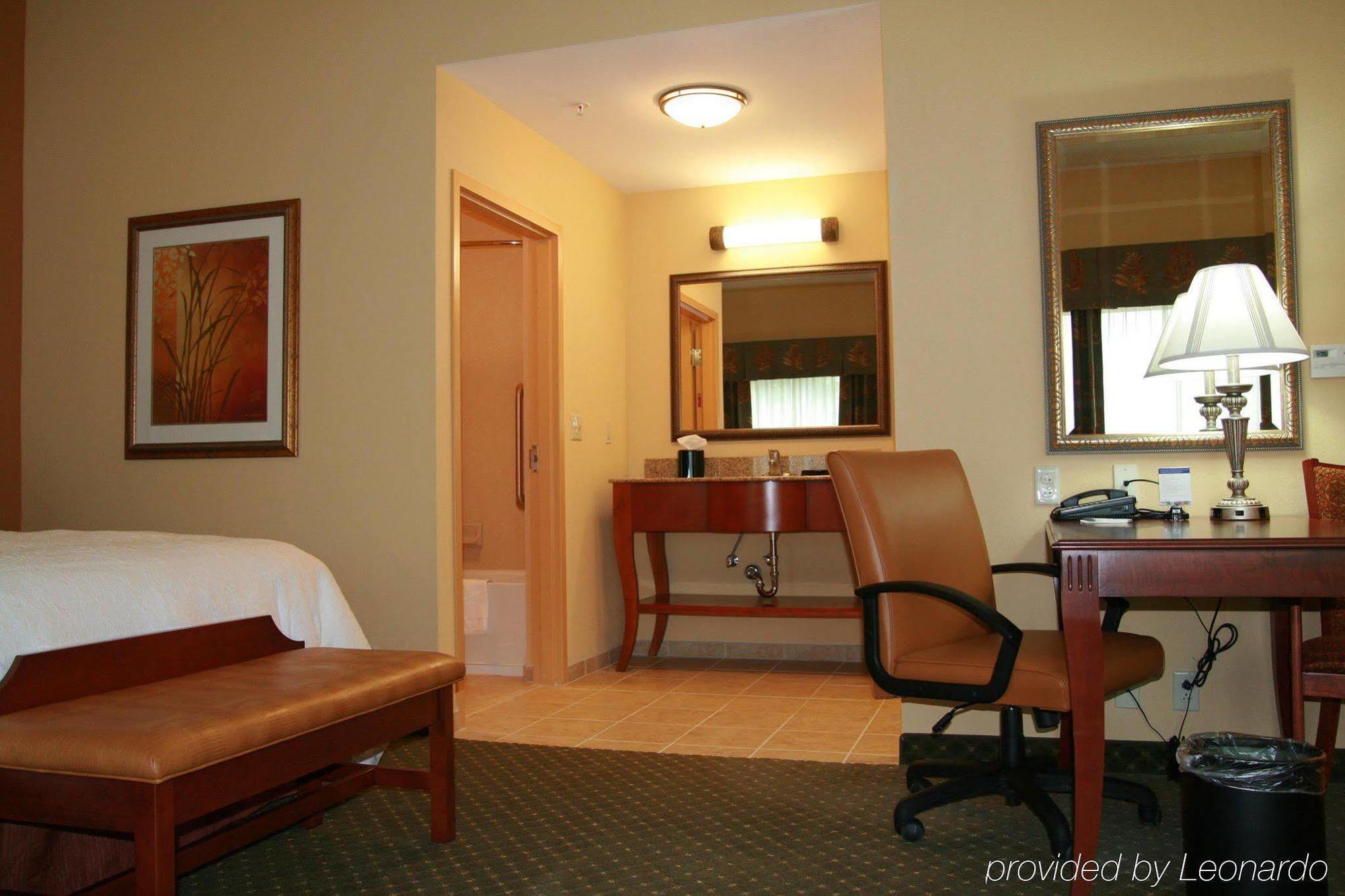 Hampton & Hotel Port Richey