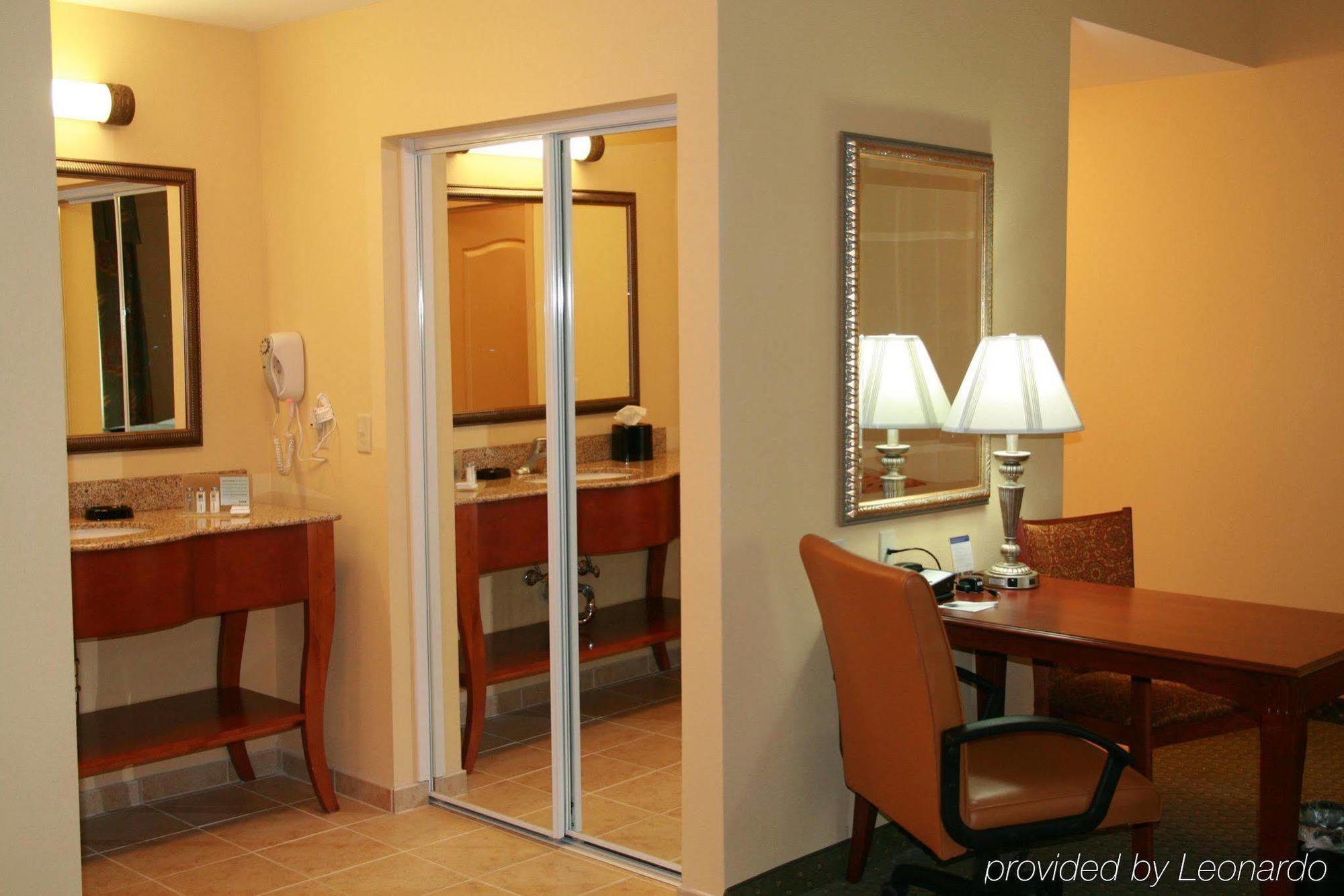 Hampton & Hotel Port Richey