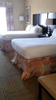 Express & Perry, An Ihg Hotel 2*