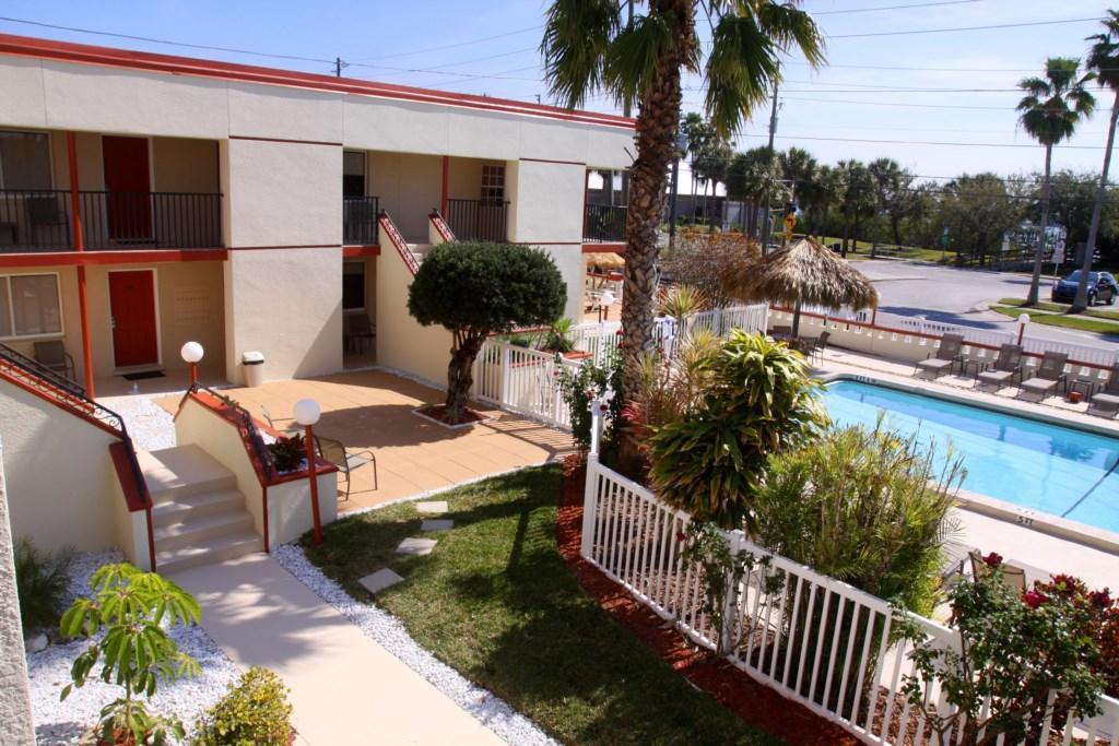 Bamboo Club Apartment