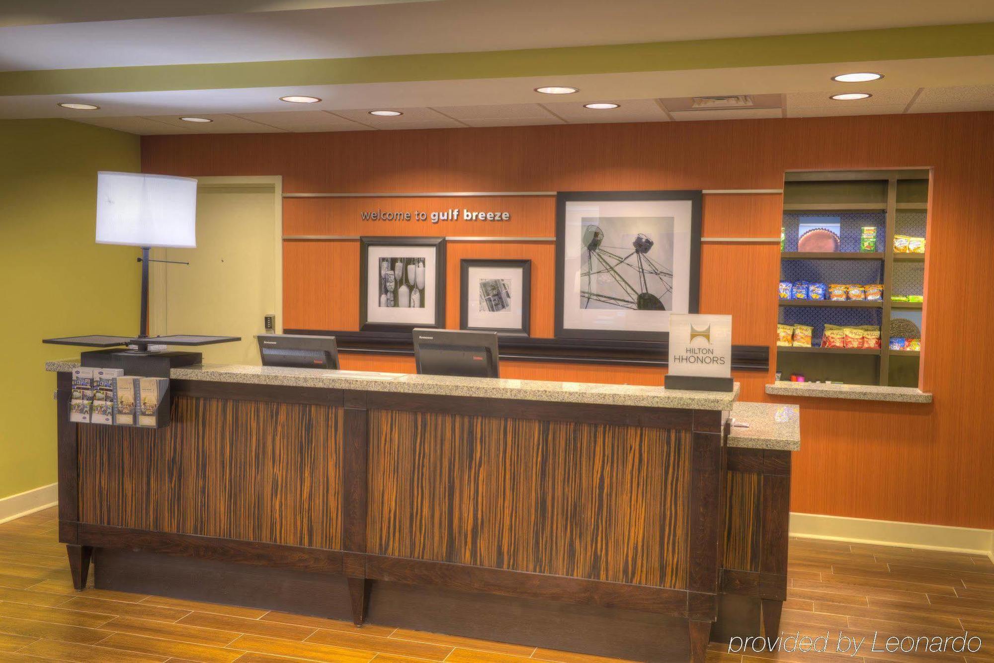 Hampton & Pensacola/gulf Breeze Hotel 3*