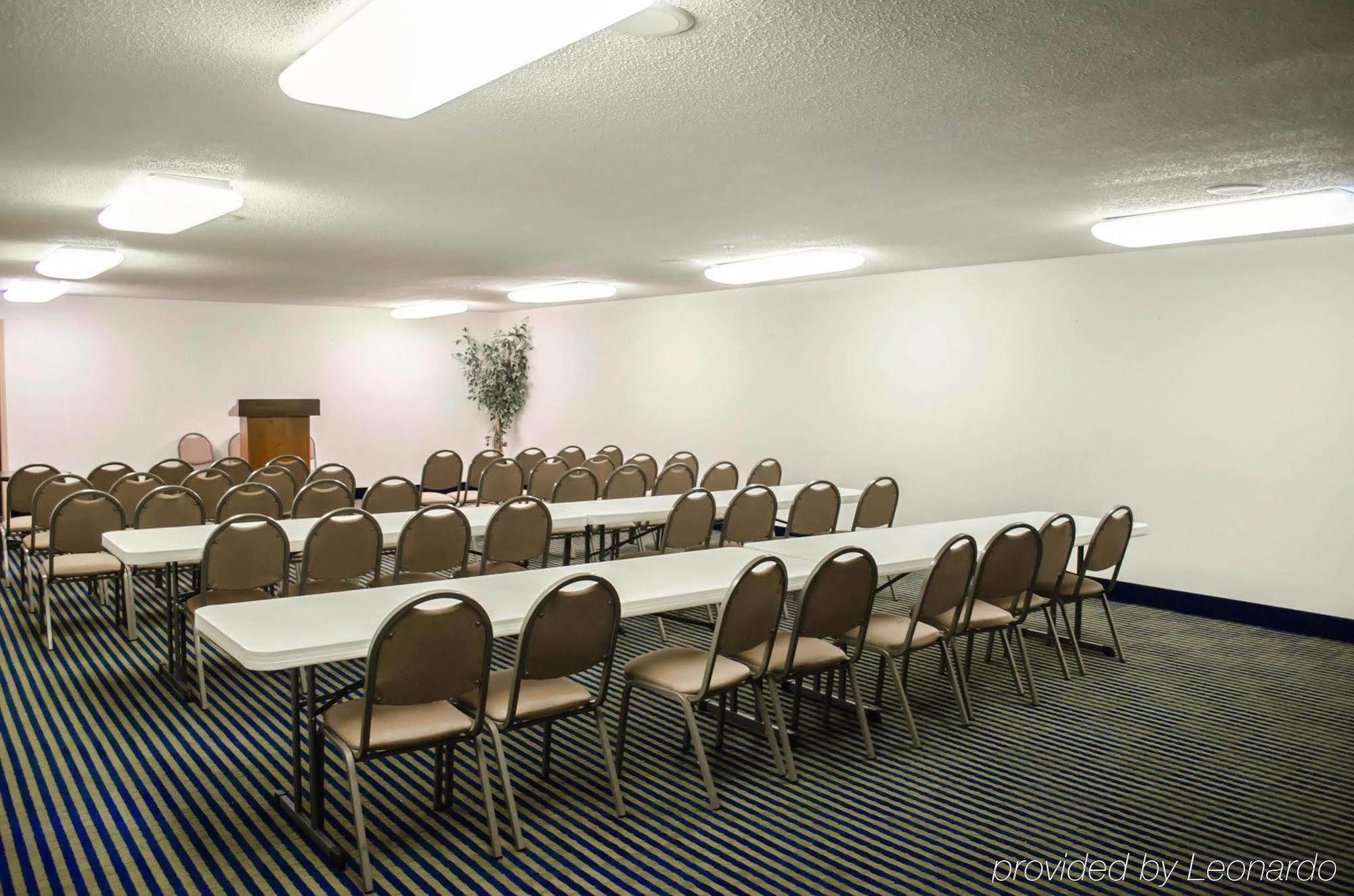 Super 8 By Wyndham Pensacola