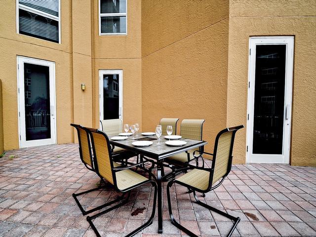Belle Harbor 509m Stunning Luxury With Panoramic Water View. 23072