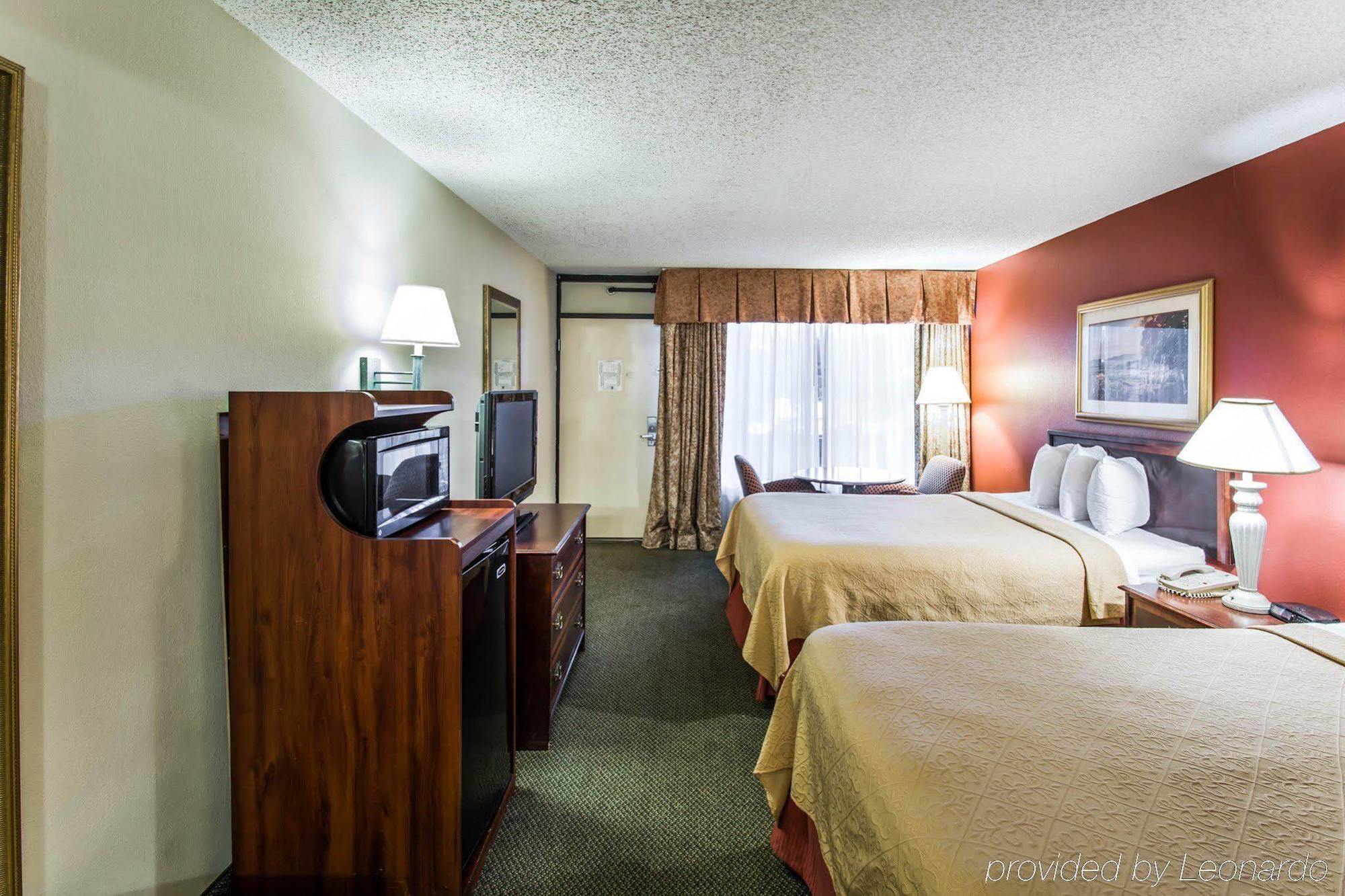 Stayable Jax West 2* Jacksonville