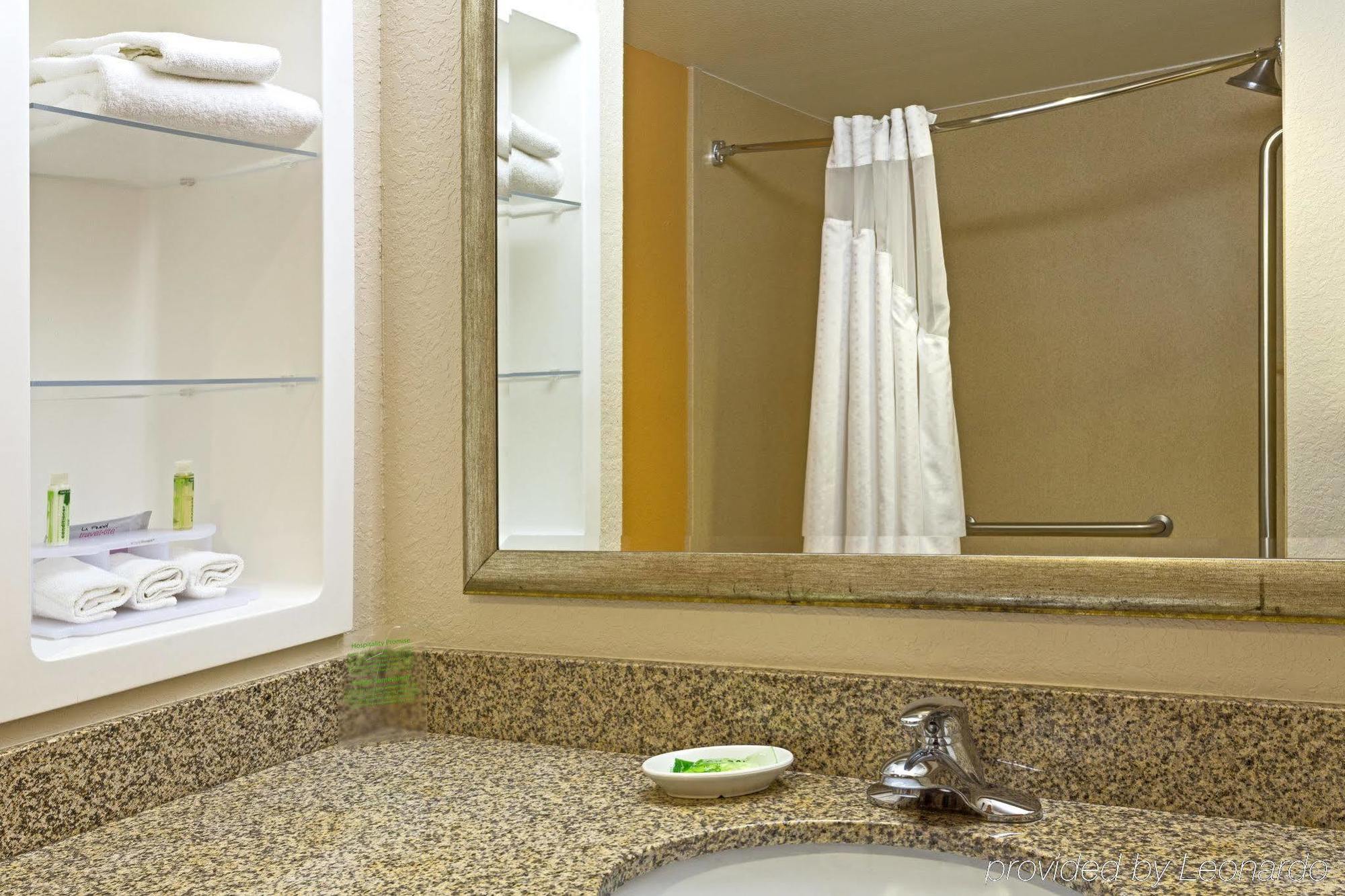 Hotel Express - Ocala By Ihg 2*