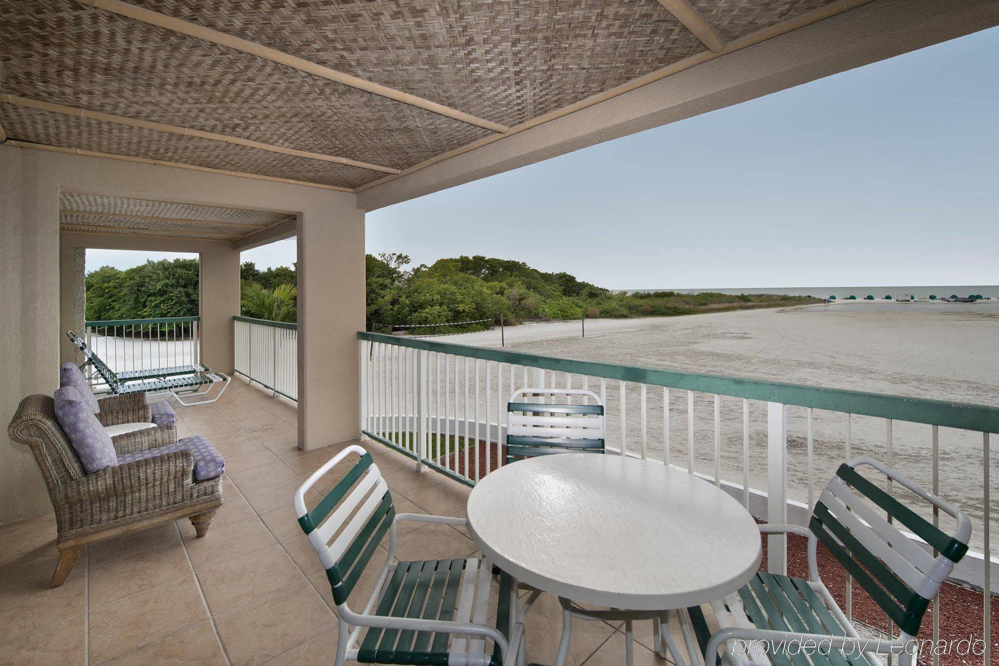 Wyndham Garden Myers Hotel 3*