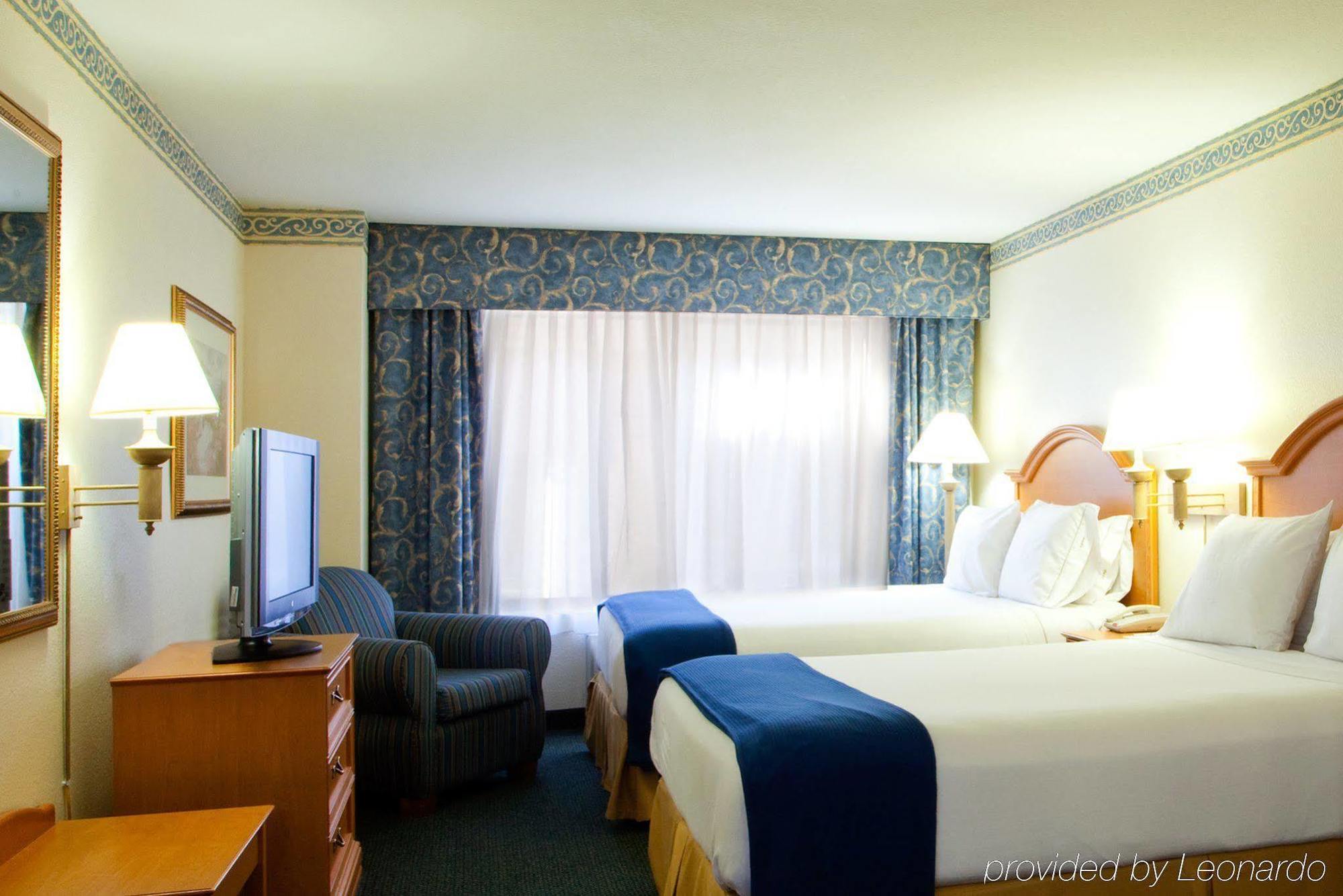 Hotel Express & Jacksonville-blount Island By Ihg 2*