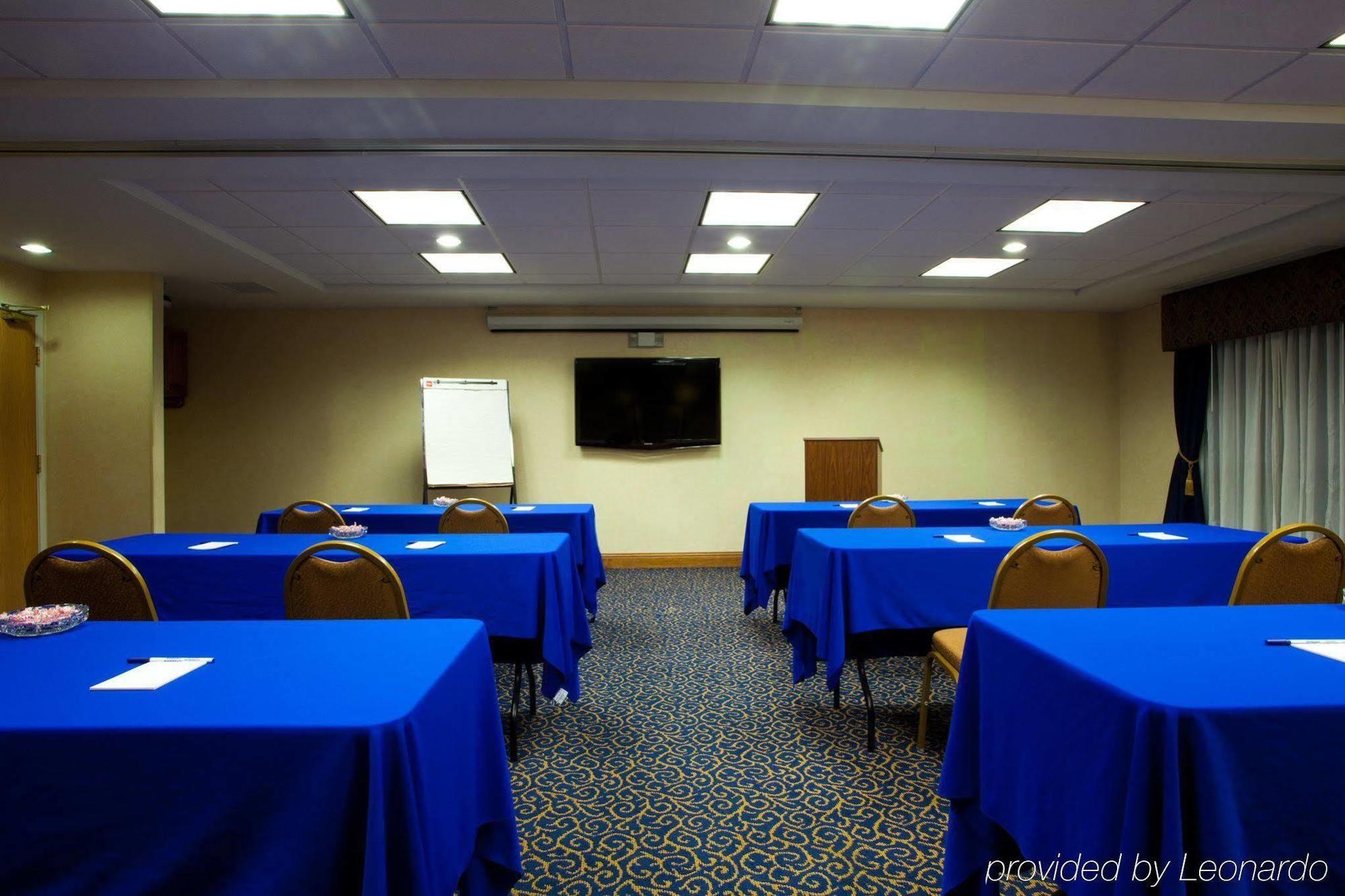 Express & Jacksonville-blount Island By Ihg 2*
