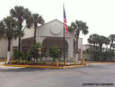 Motel Days By Wyndham St. Petersburg / Tampa Bay Area Pinellas Park