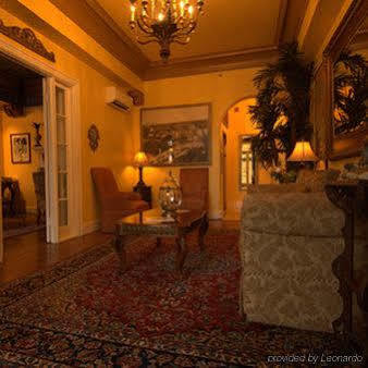 The Bradley Park 3* Palm Beach