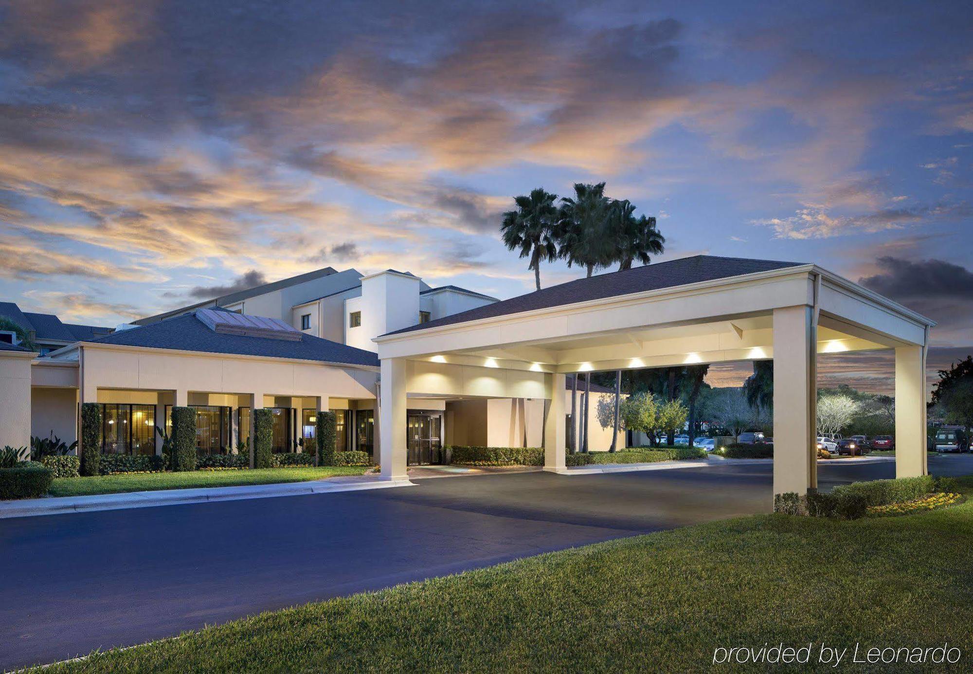 Courtyard Westshore/airport