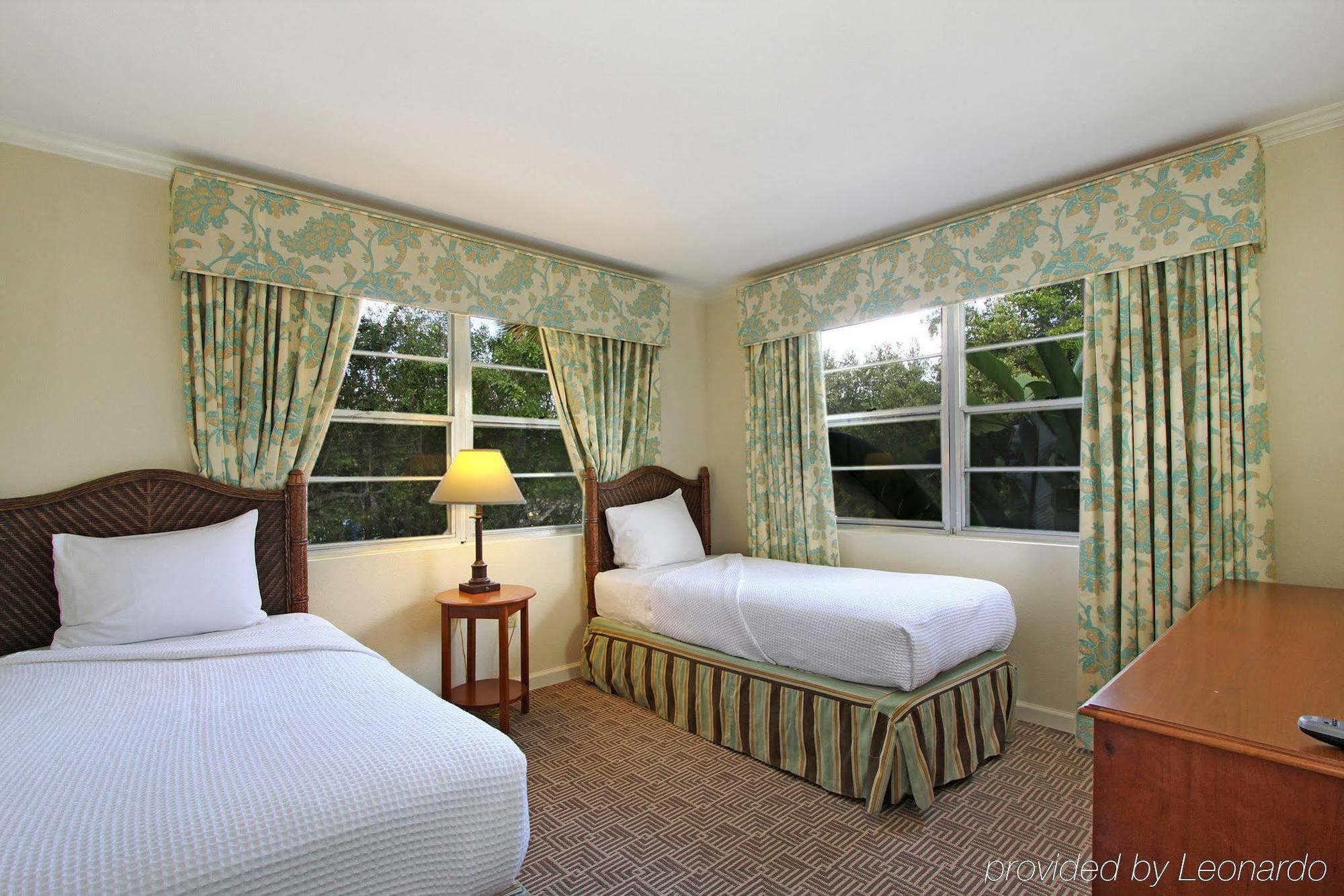 Seaside Inn 3*