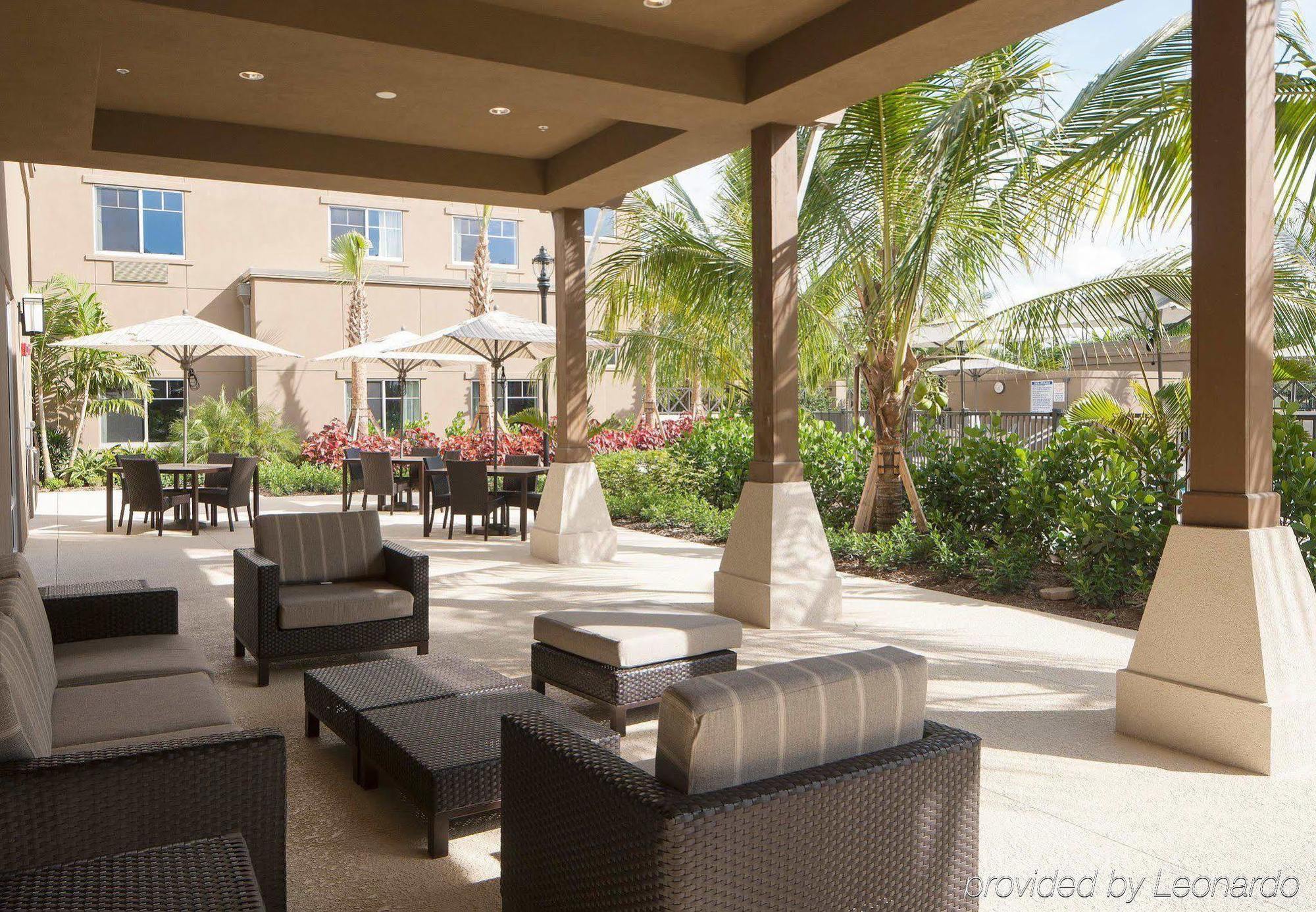 Hotel Courtyard By Marriott Palm