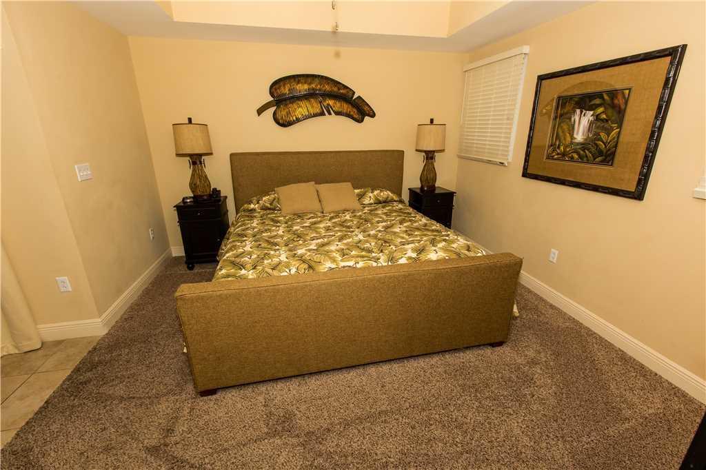 Sterling Breeze Apartment
