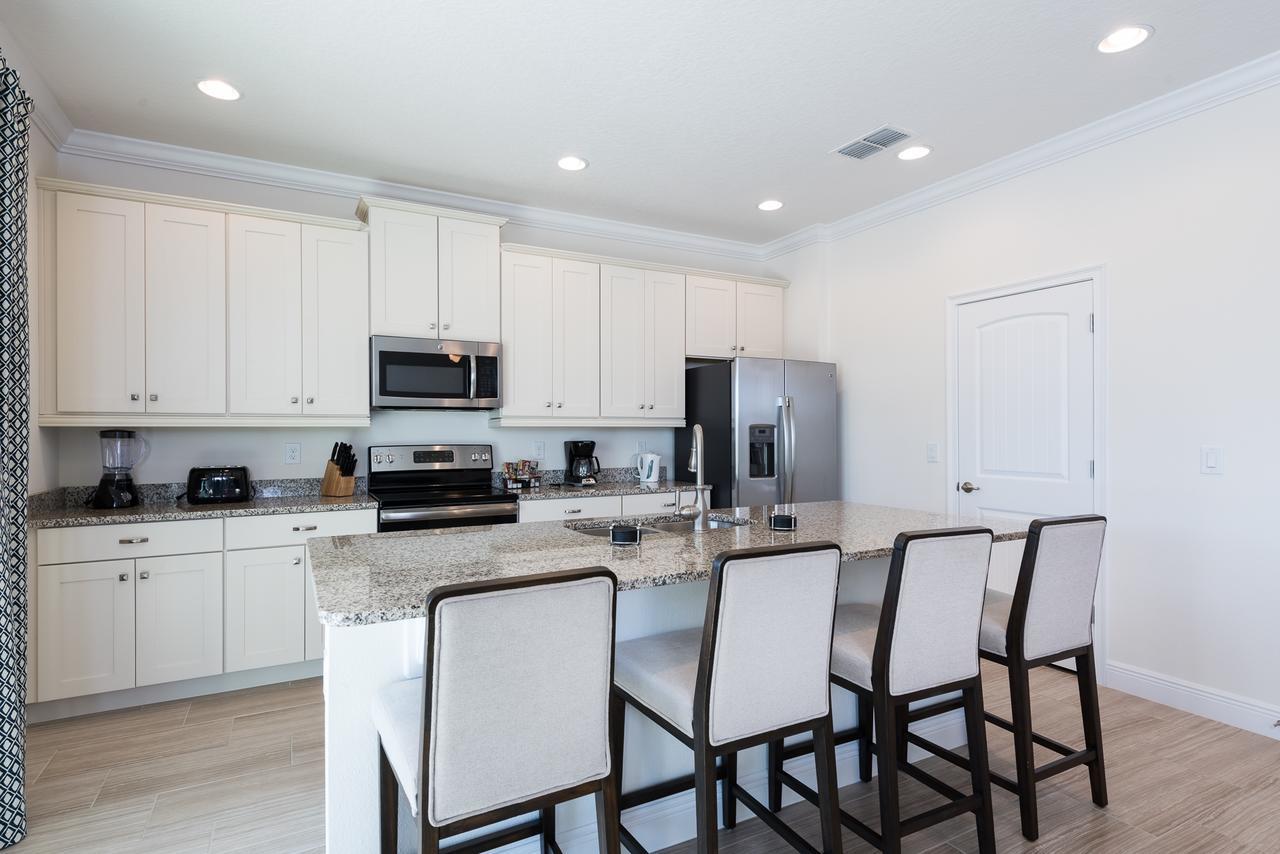 Holiday home Luxury Near By Rentyl With Private Pool & Amenities - 211m Orlando