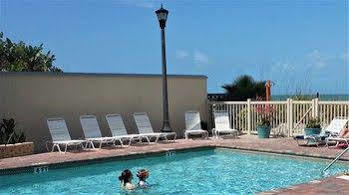 Aparthotel Vistas On The Gulf #502 St. Pete Beach