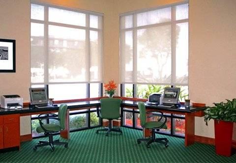 Courtyard By Marriott Lauderdale East / Lauderdale-by-the-sea