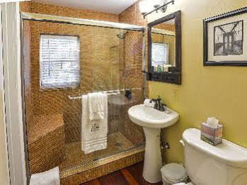 Ed Lugo Hotel Wilton Manors