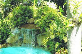 Hotel Ed Lugo 3*