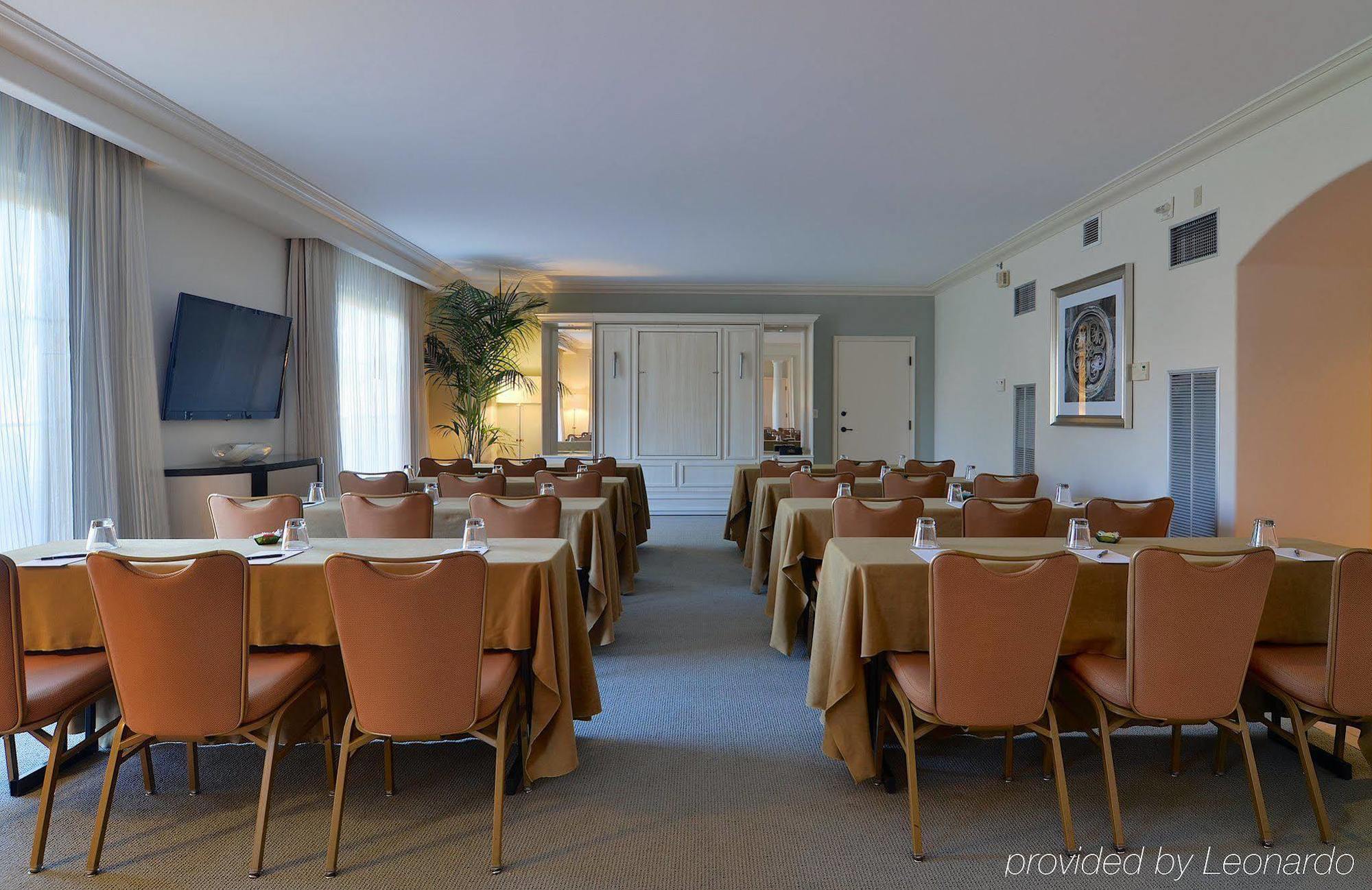Universal's Loews Portofino Bay 4*