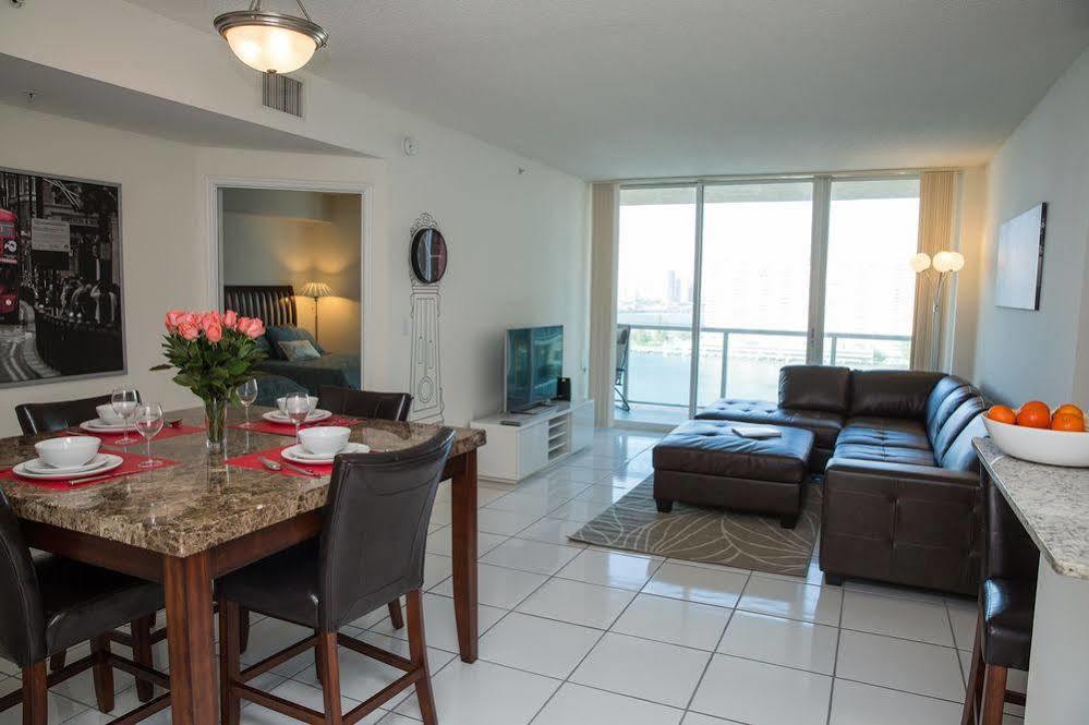 Luxury At Intracoastal