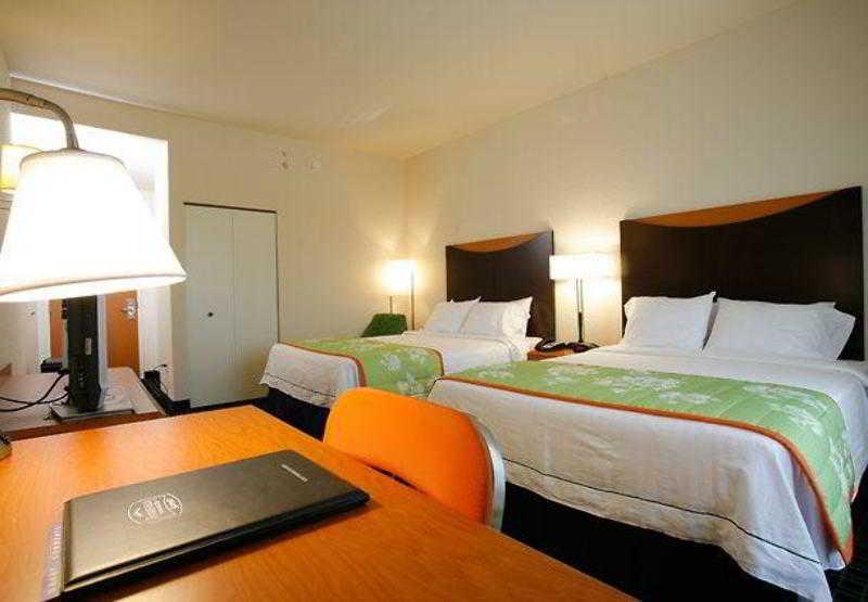 Hotel Fairfield By Marriott & West/palm Bay