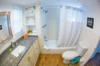 Florida Dolphin Hotel 2*