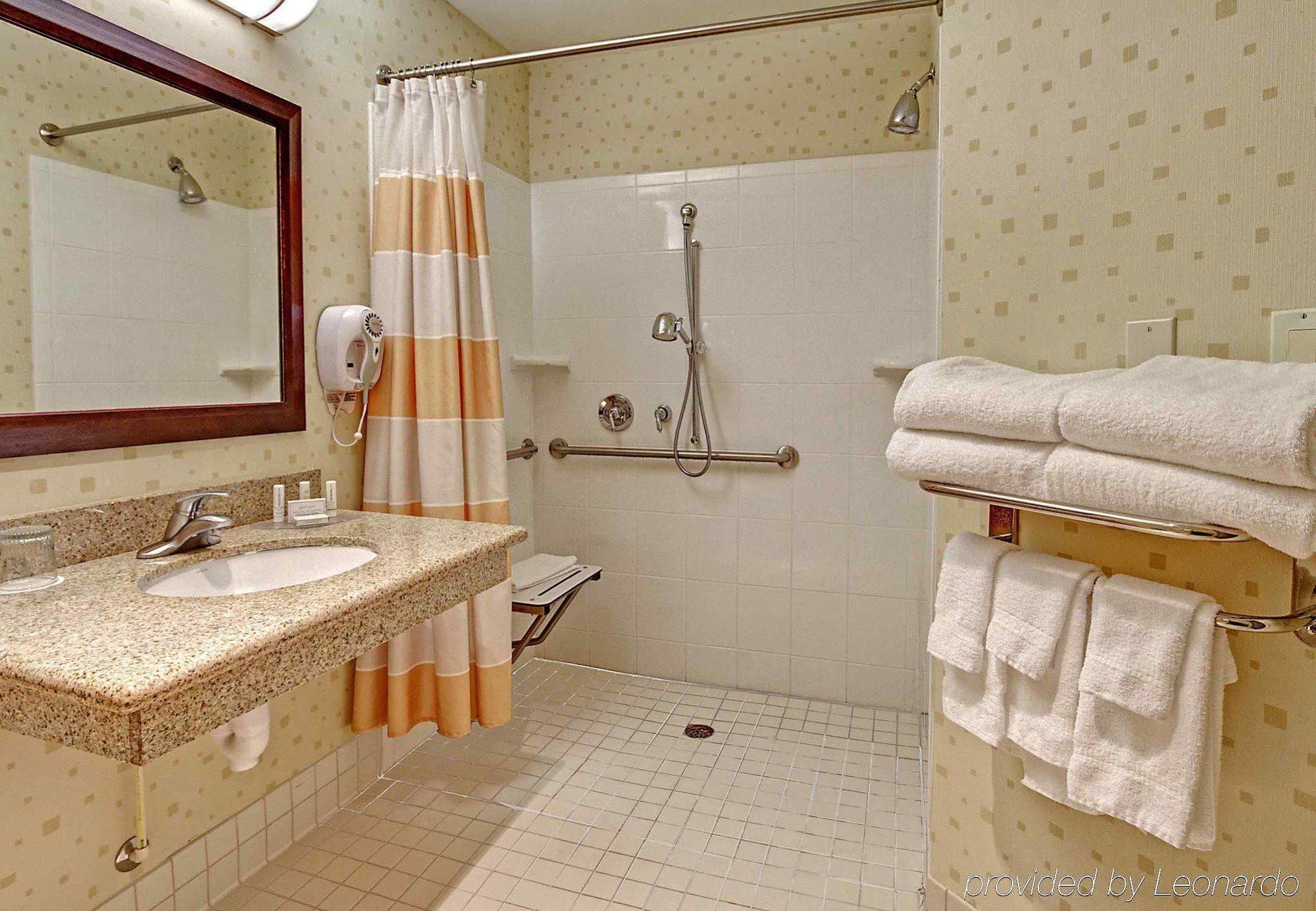 Springhill By Marriott Naples Hotel 3*