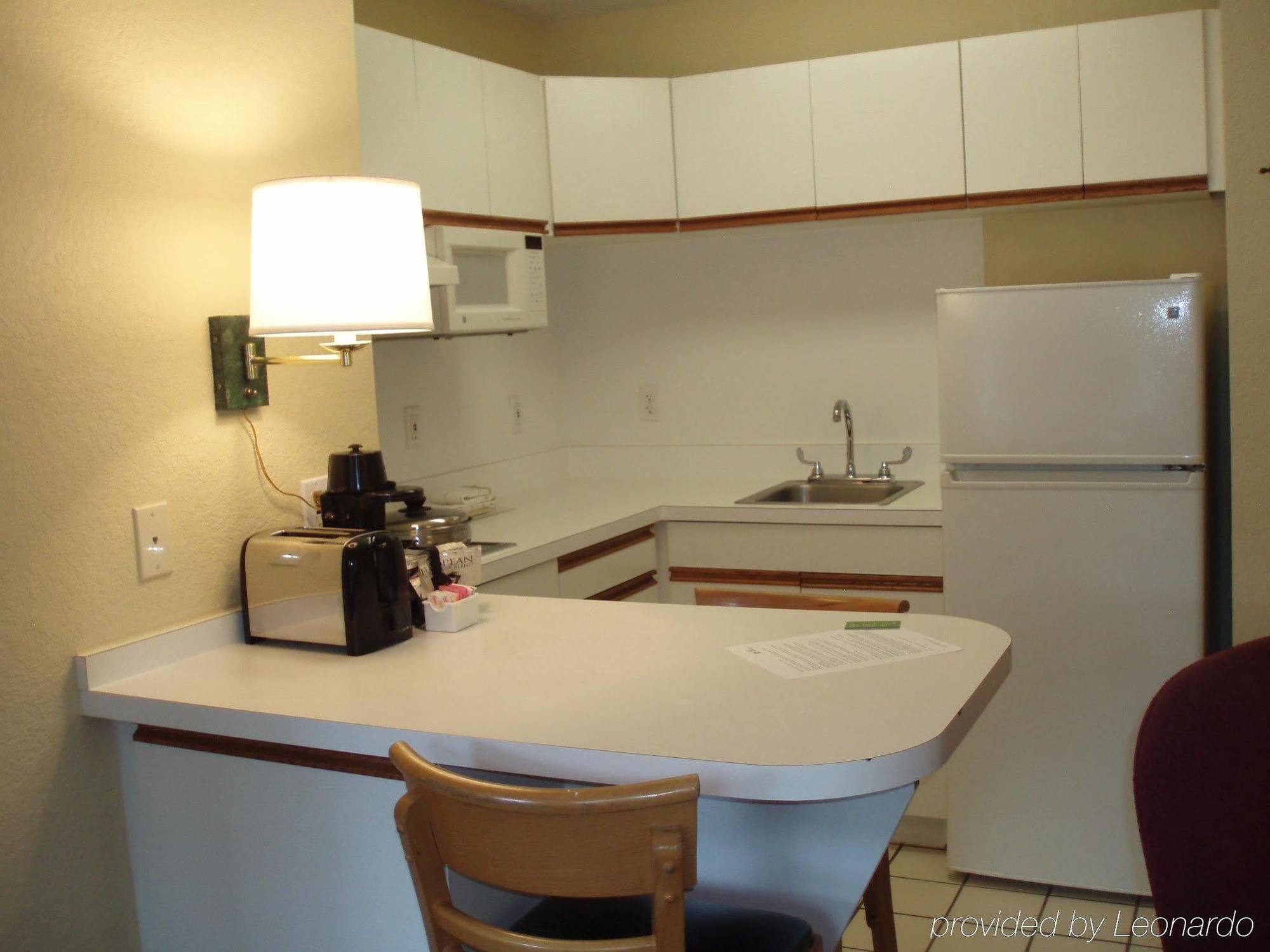 Extended America Select - - Baymeadows Jacksonville