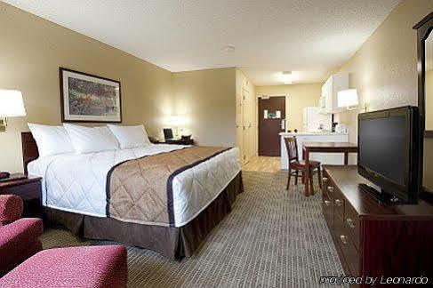 Extended America Select - - Lenoir Avenue East 2*