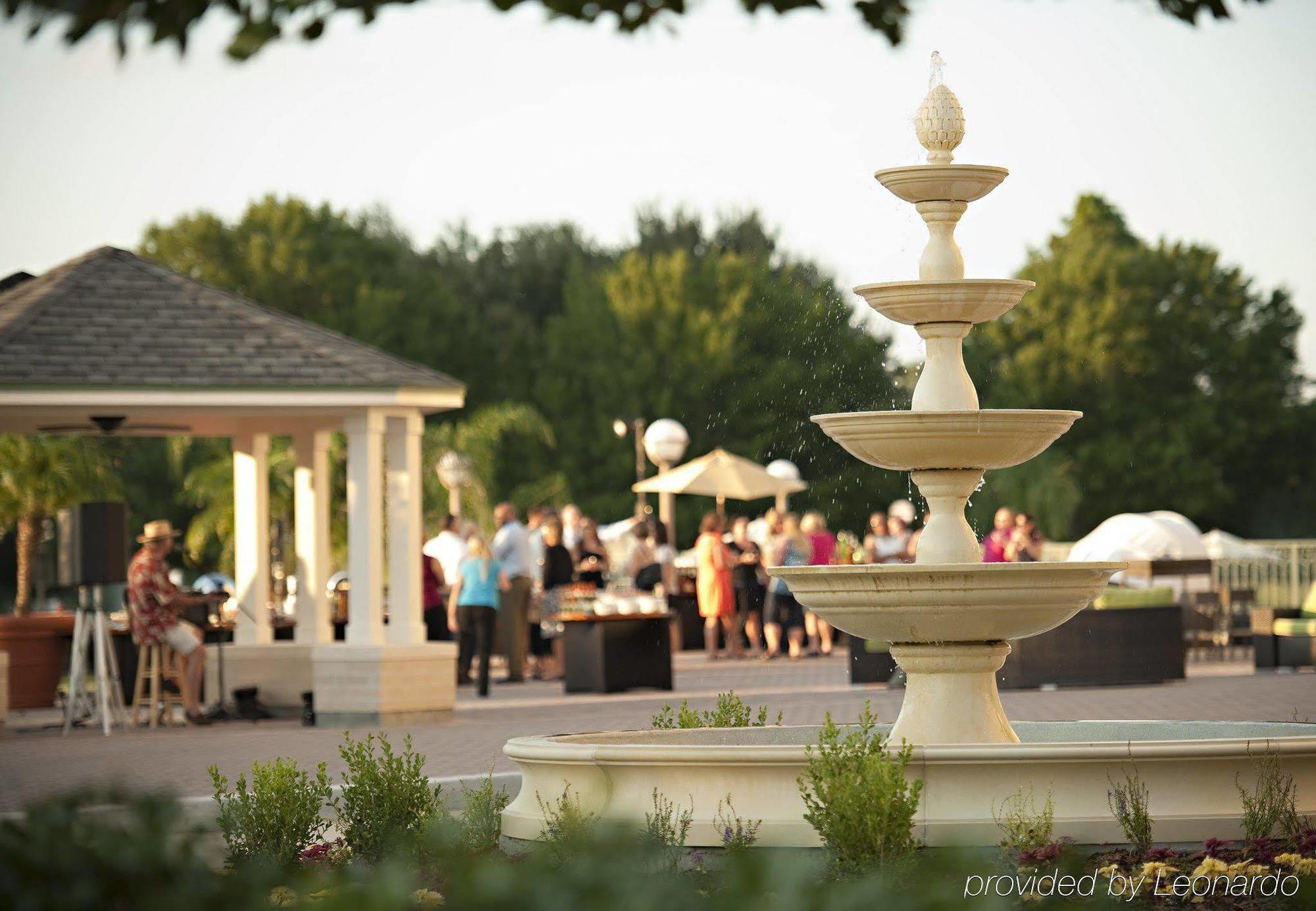 Resort World Golf Village Renaissance