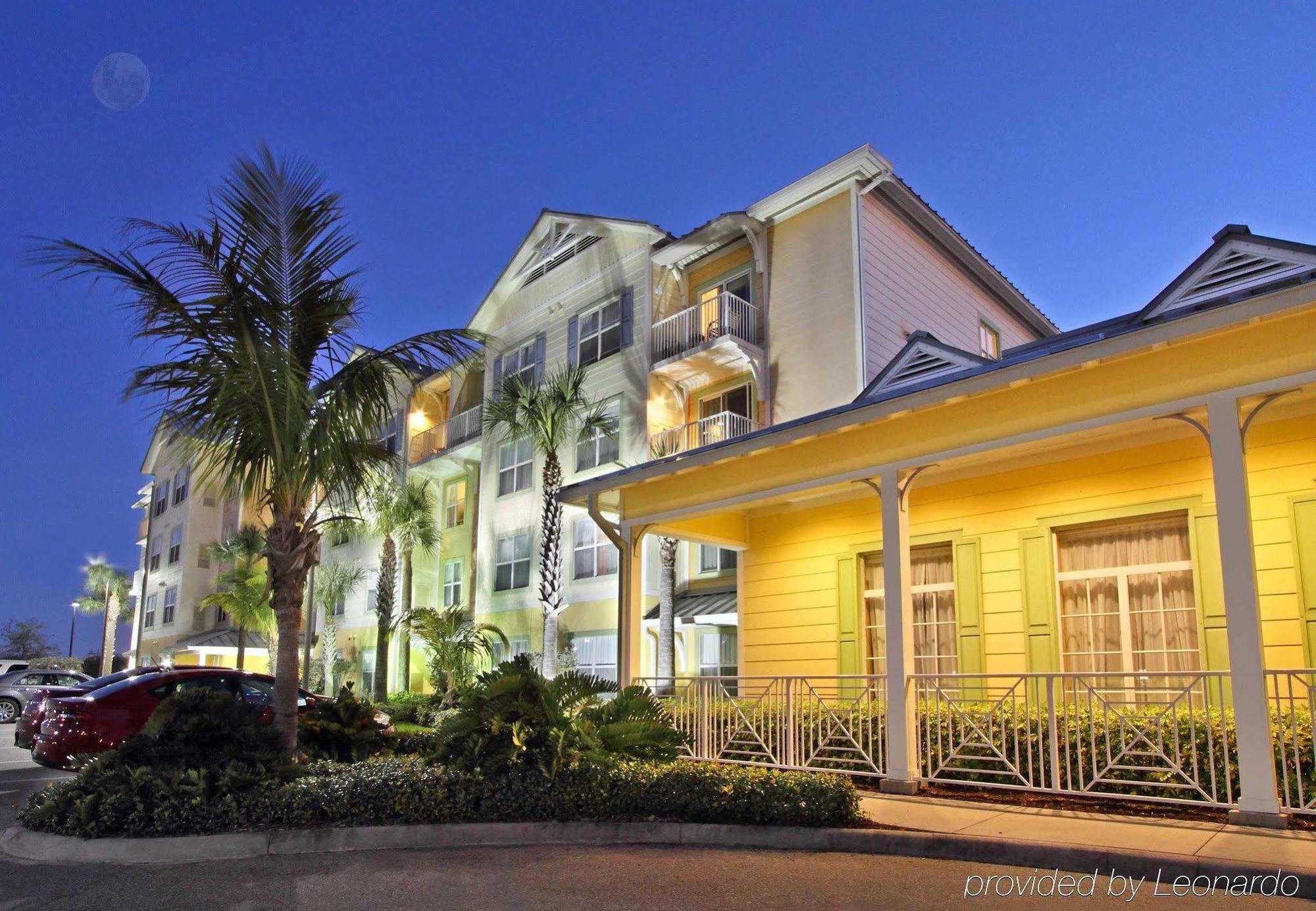 Hotel By Marriott Cocoa 3*