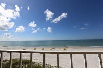 Shoreline Island - Exclusively Adult Madeira Beach