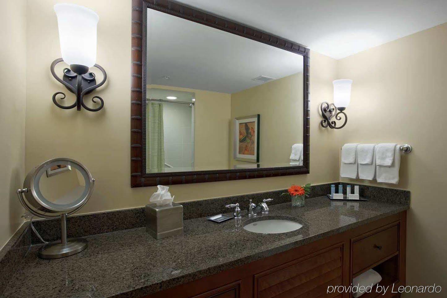 Hilton Oceanfront Hotel 3*