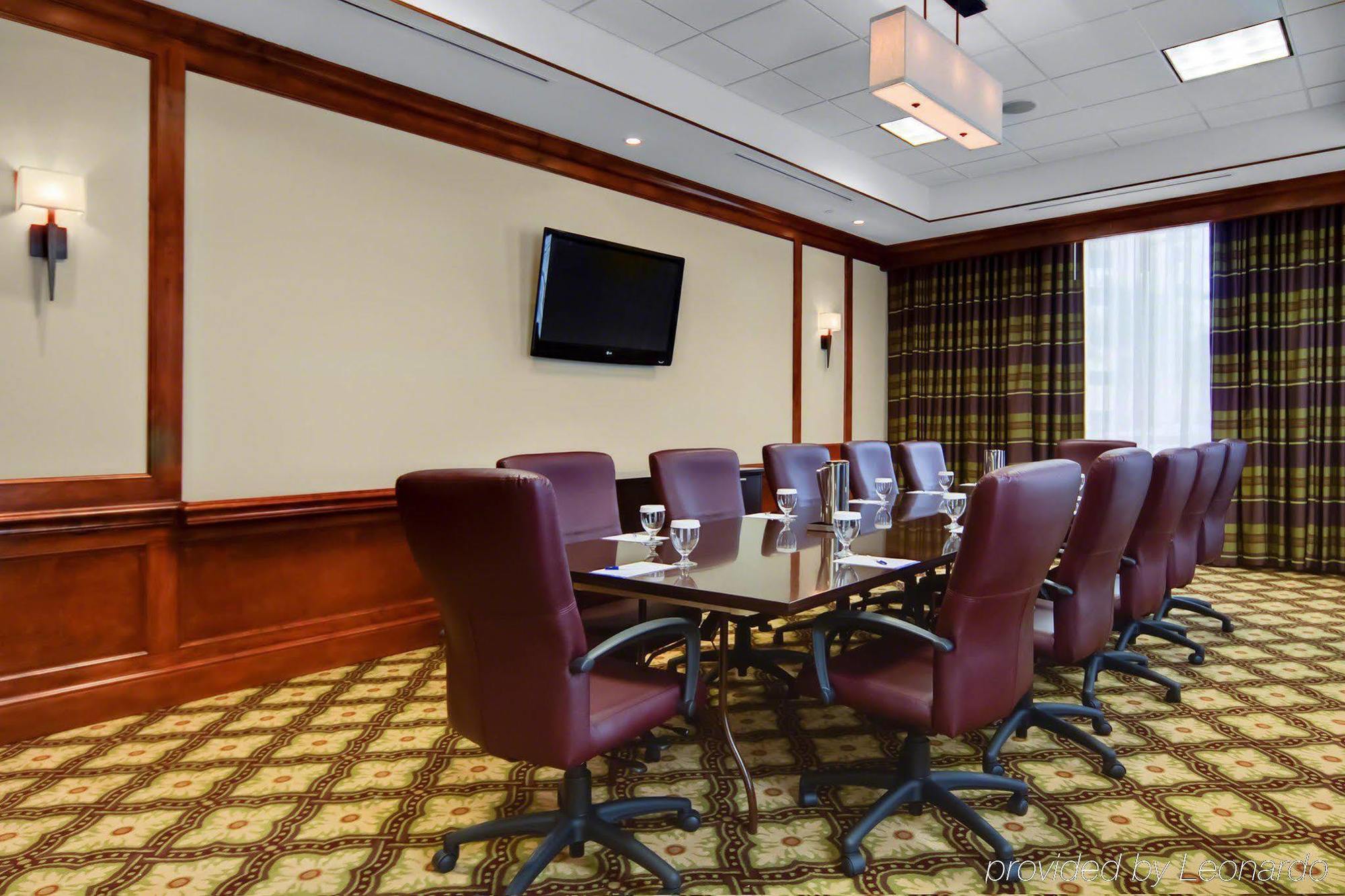 Hilton Garden Palm Gardens 3*