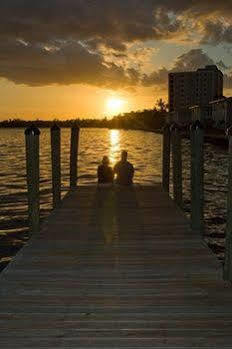 Hotel Western Myers Waterfront 3*