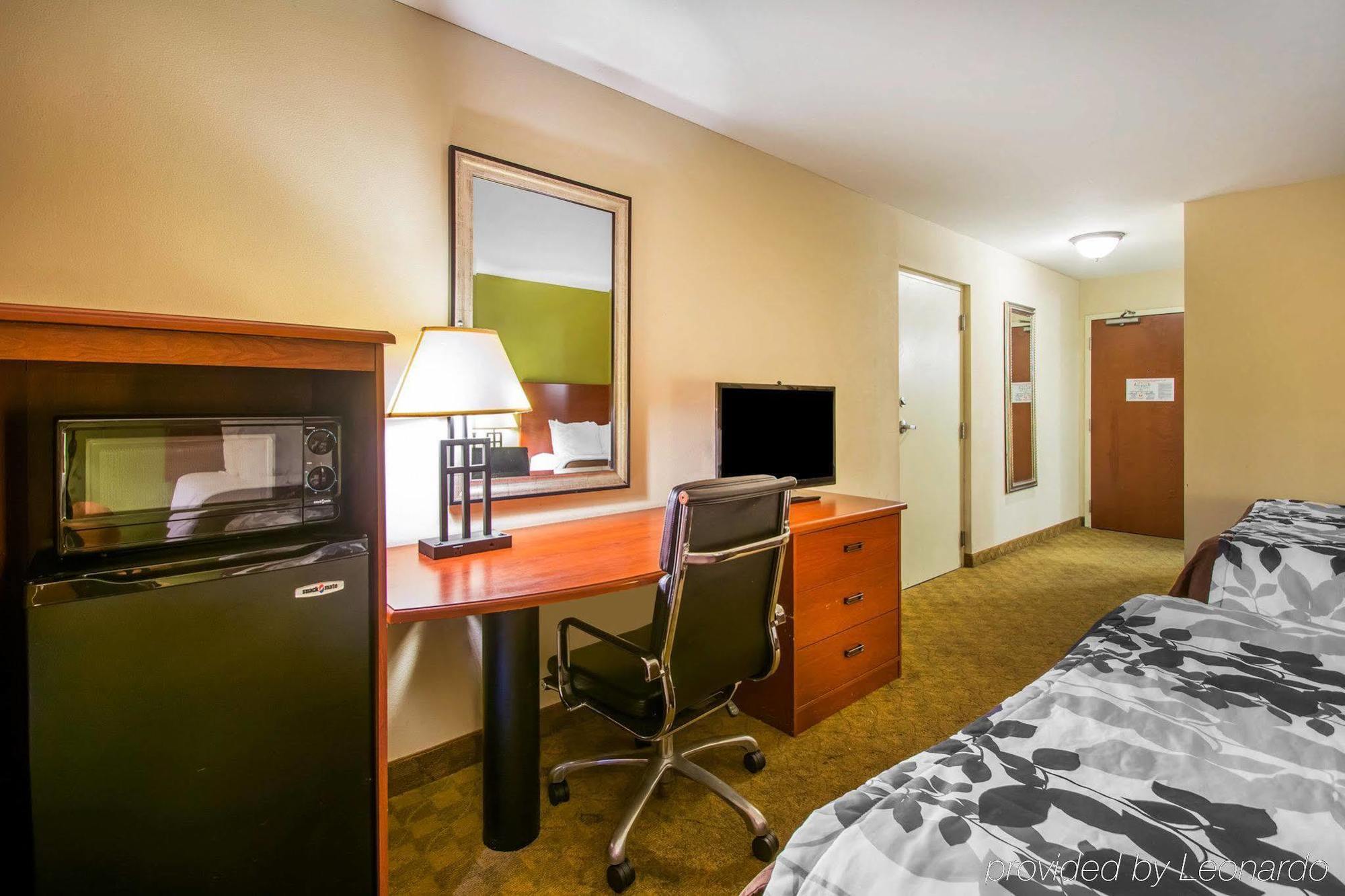 Sleep & West Hotel