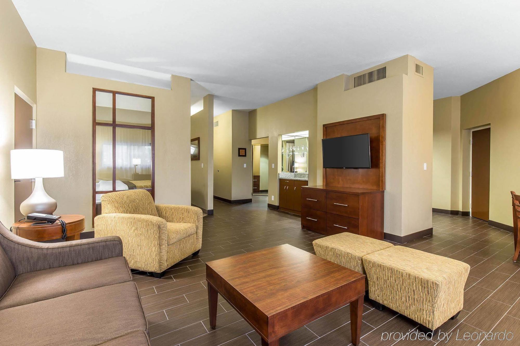 Tollgate Inn 2*