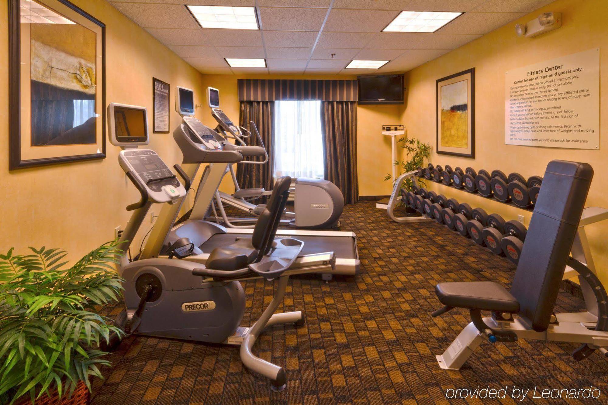 Hampton & Jacksonville-airport Hotel 3*