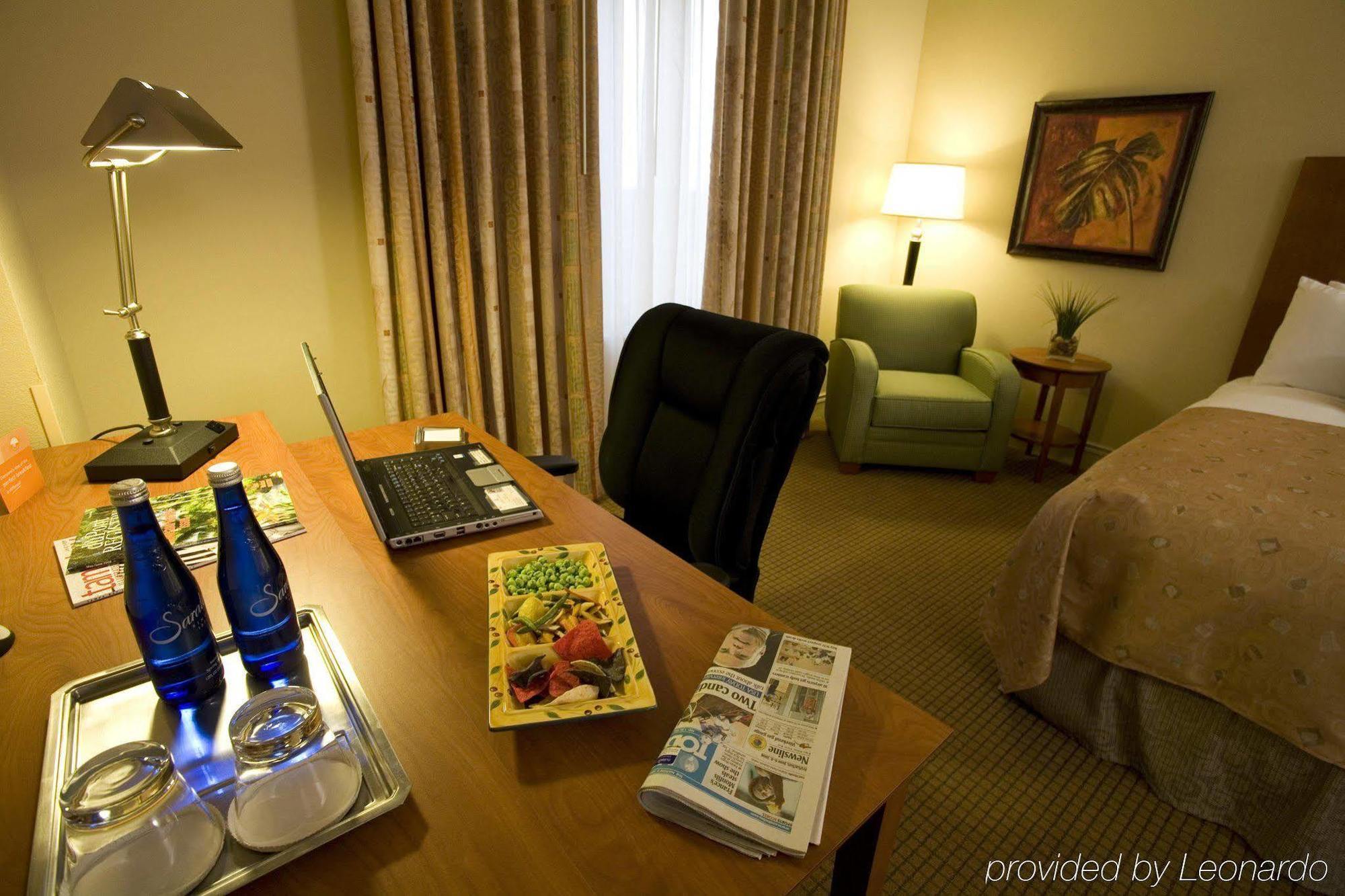 Hilton Carillon Park 4* St. Petersburg