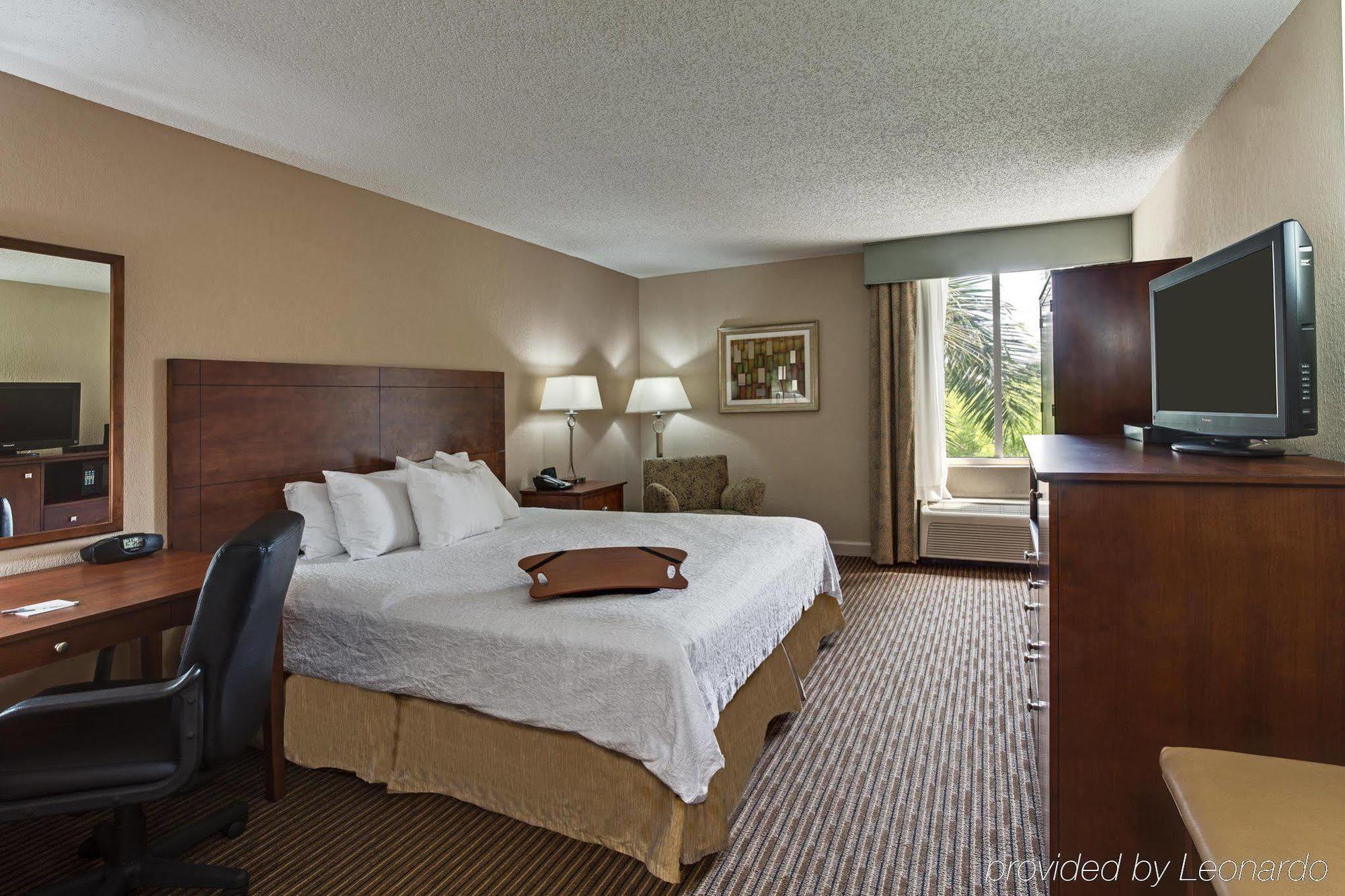 Hampton Lauderdale Hotel