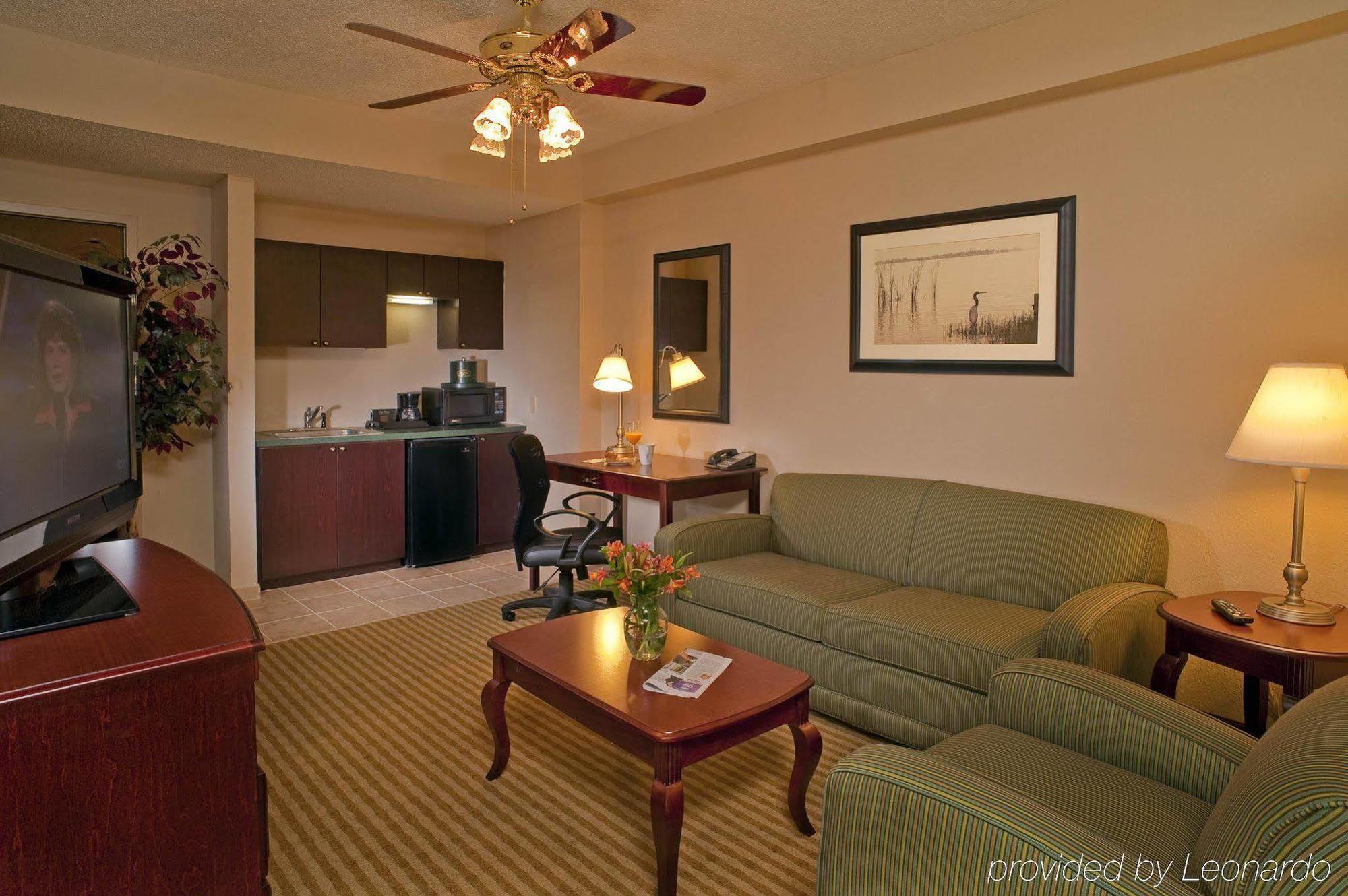 Hampton Palm Gardens 3*