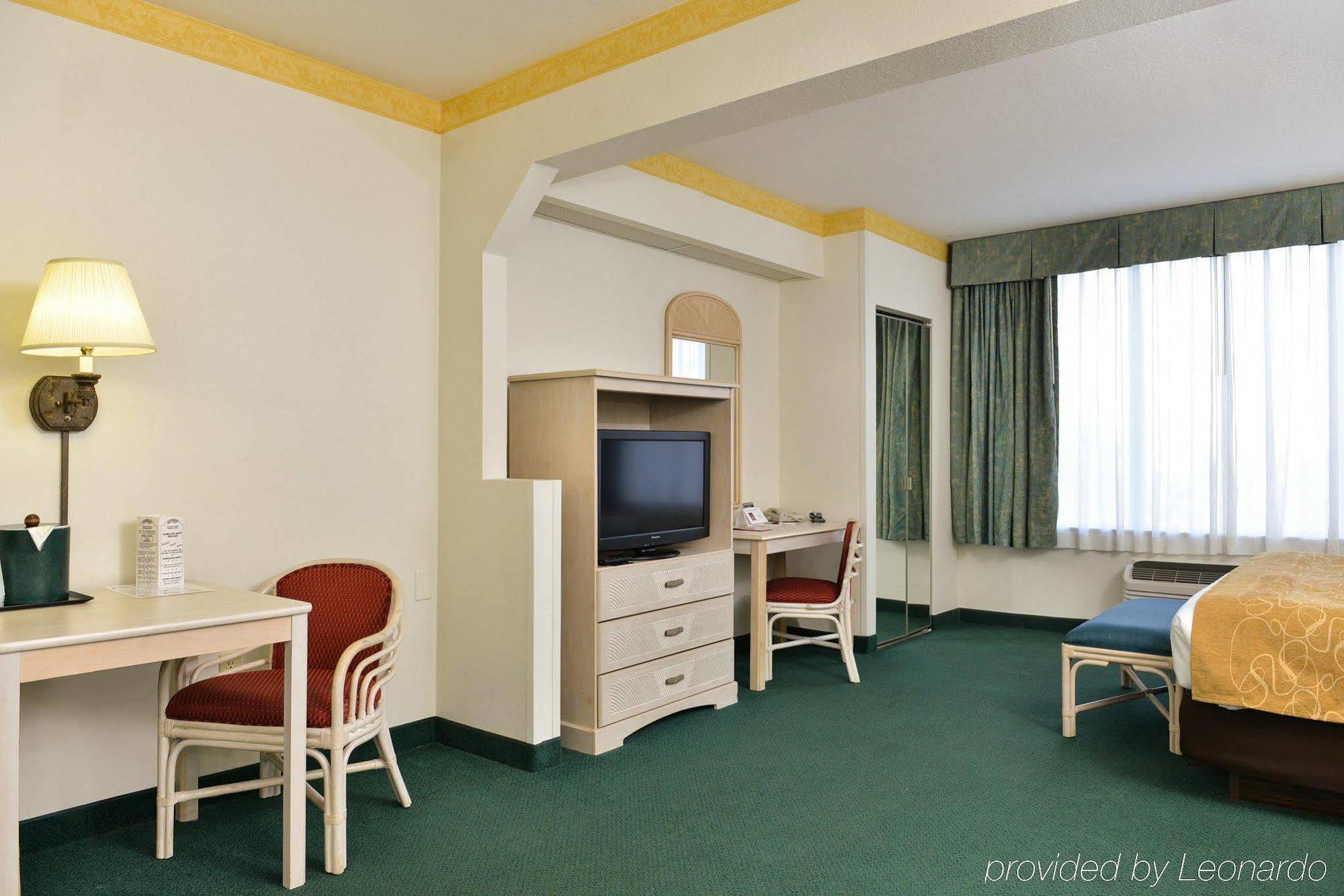 Comfort Maingate East Hotel 3*