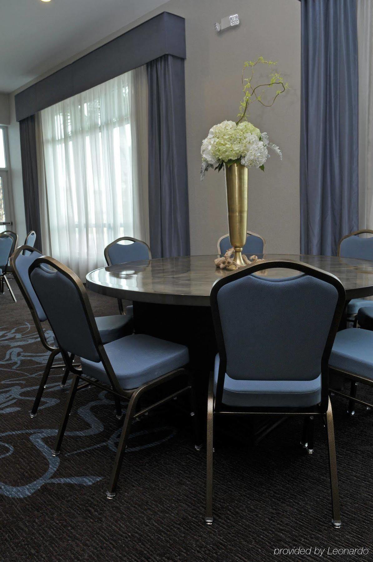 Staybridge Fl By Ihg Hotel St. Petersburg