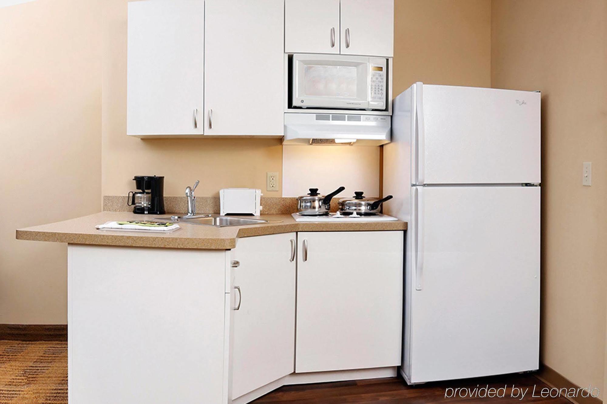 Extended America - Miami - Airport - Hotel 2*