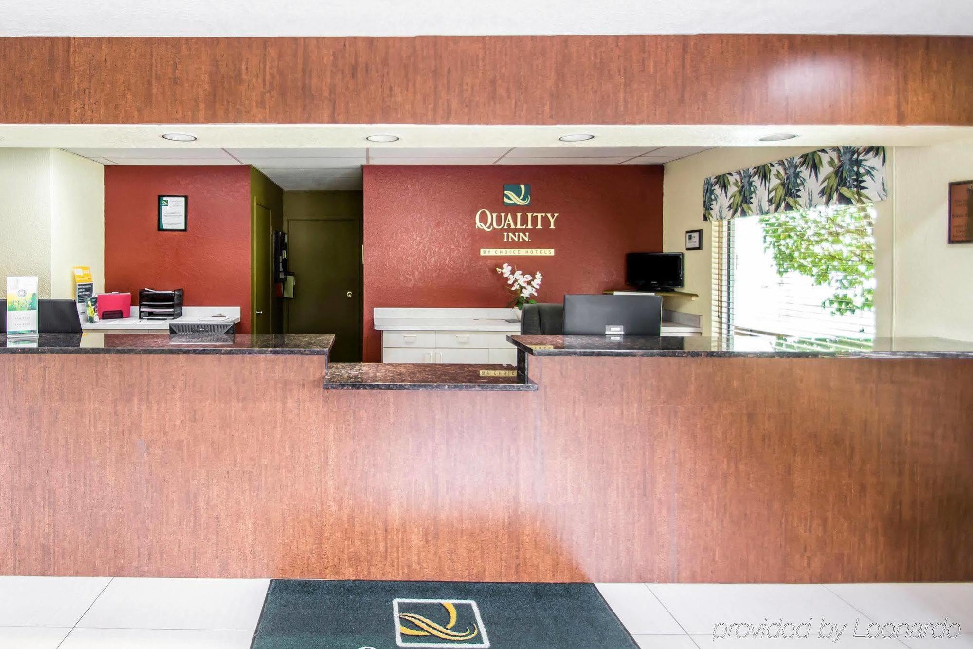 Quality I-75 Inn 2*