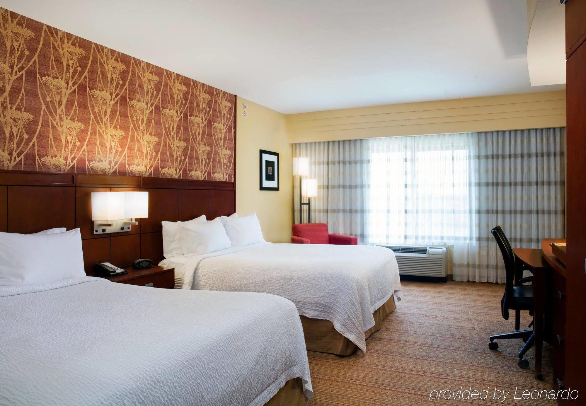 Courtyard By Marriott I-295/east Beltway Hotel Jacksonville