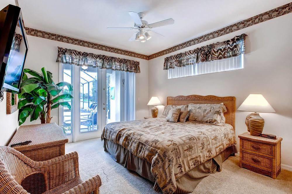 Advantage Hotel Four Corners