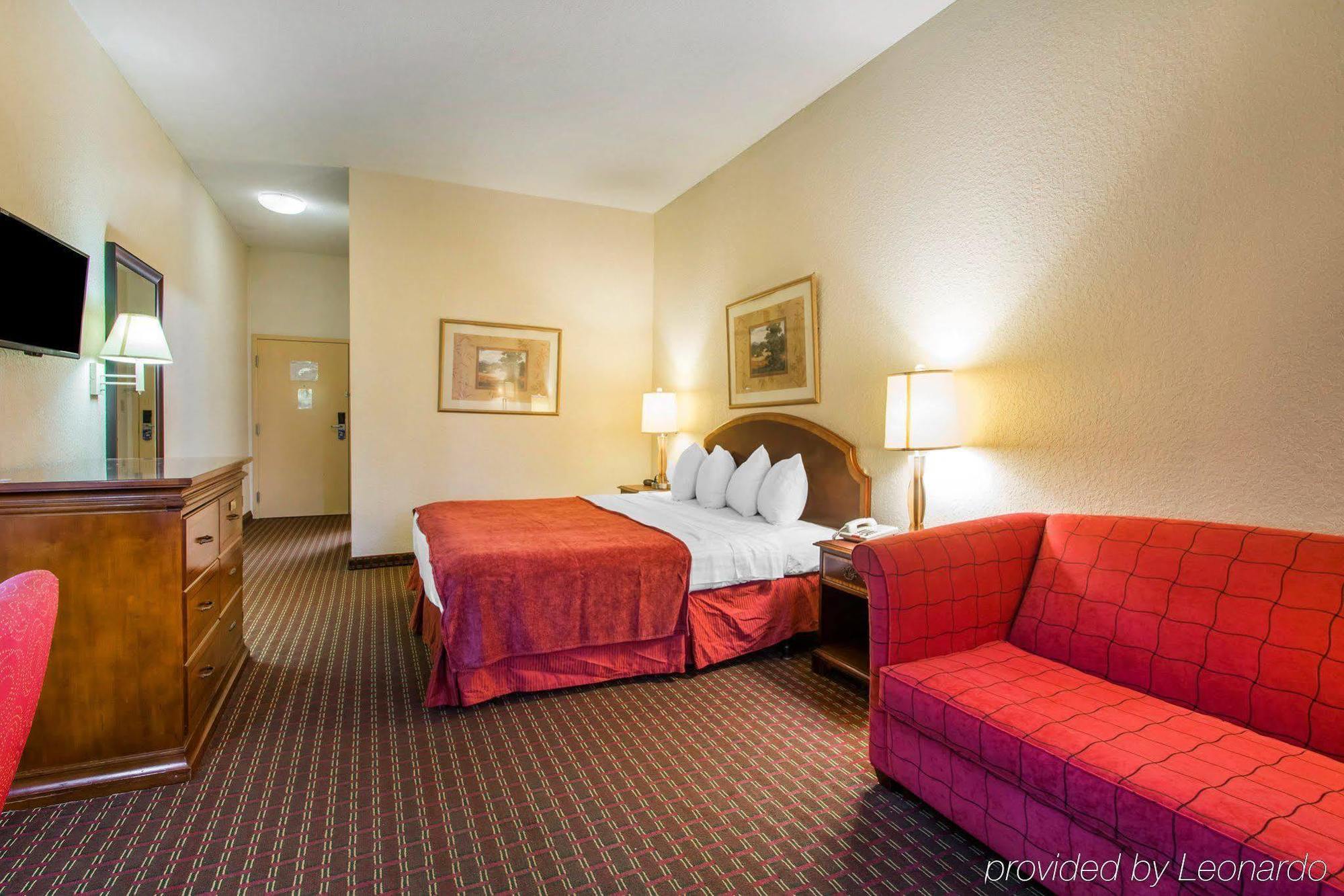 Rodeway 3* Wesley Chapel